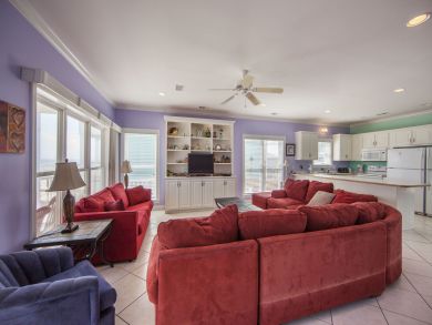 Beachfront  Duplex with Pool Accommodates 25 Guests